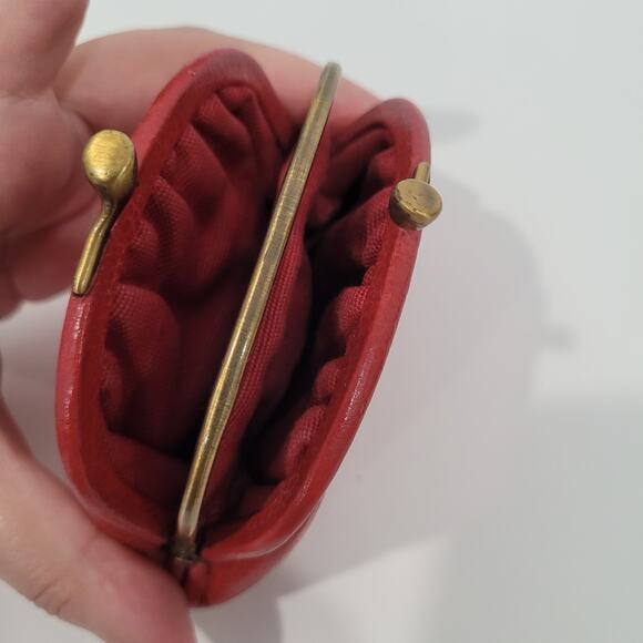 IL BISONTE Coin Purse Wallet Small Red Kiss Lock Geniue Leather Made in Italy - Picture 5 of 10